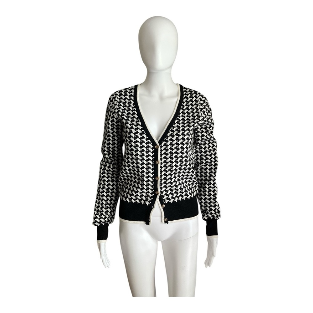 XOXI  Black and White Houndstooth Cardigan Size L